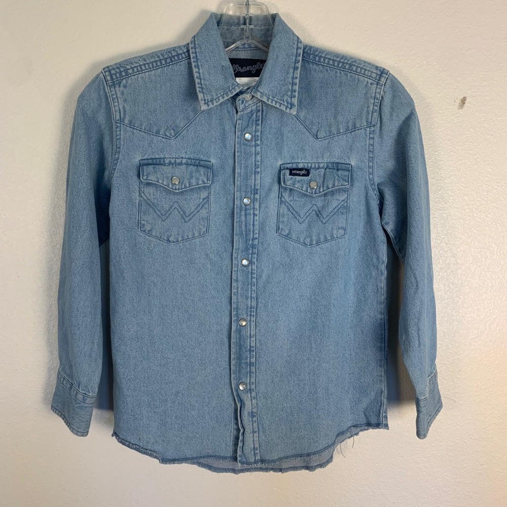 Wrangler Boys M‎ Denim Shirt 7-8 Western Blue Light Wash Pearl Snap Long Sleeve